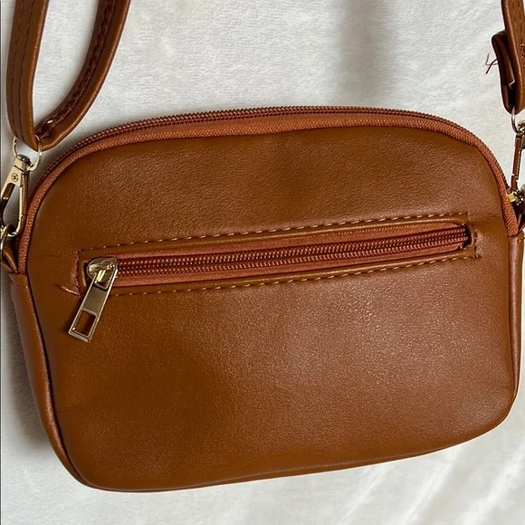White and Tan Crossbody Bag with Adjustable Strap - Picture 4 of 8
